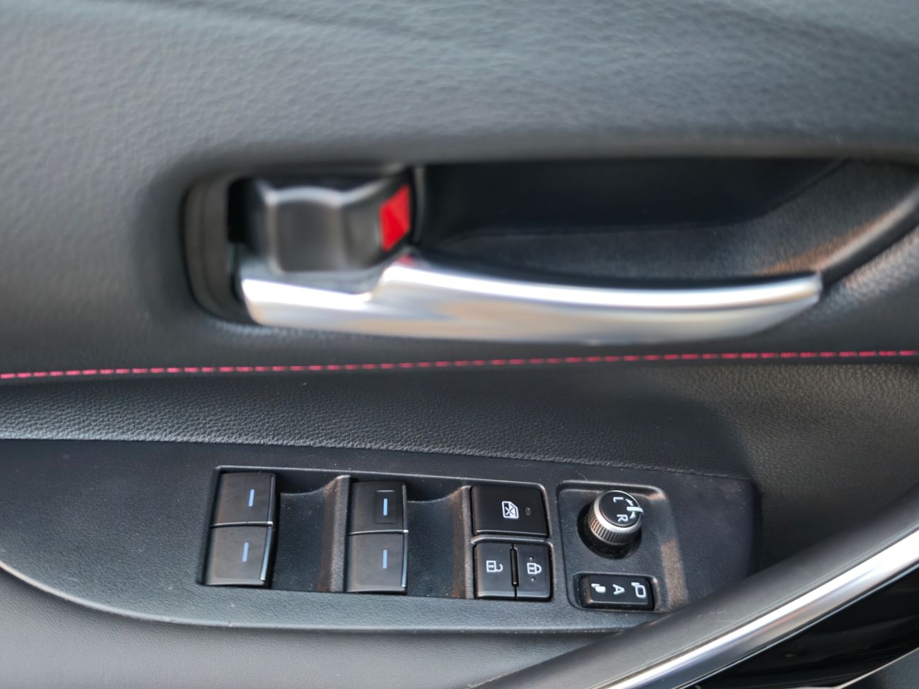 Mandataire TOYOTA COROLLA HYBRIDE 184h Collection