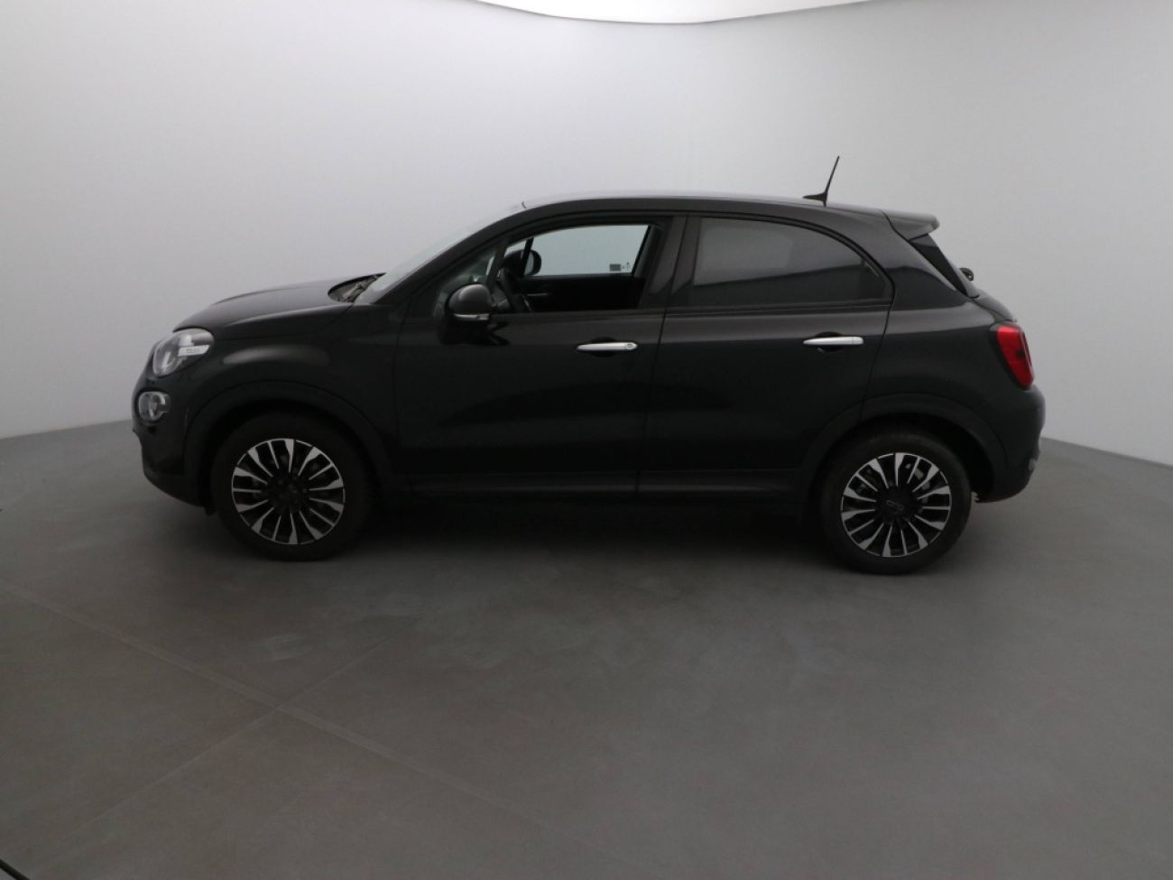 Mandataire FIAT 500X 1.5 FIREFLY TURBO 130CH S/S HYBRID PACK CONFORT DCT7