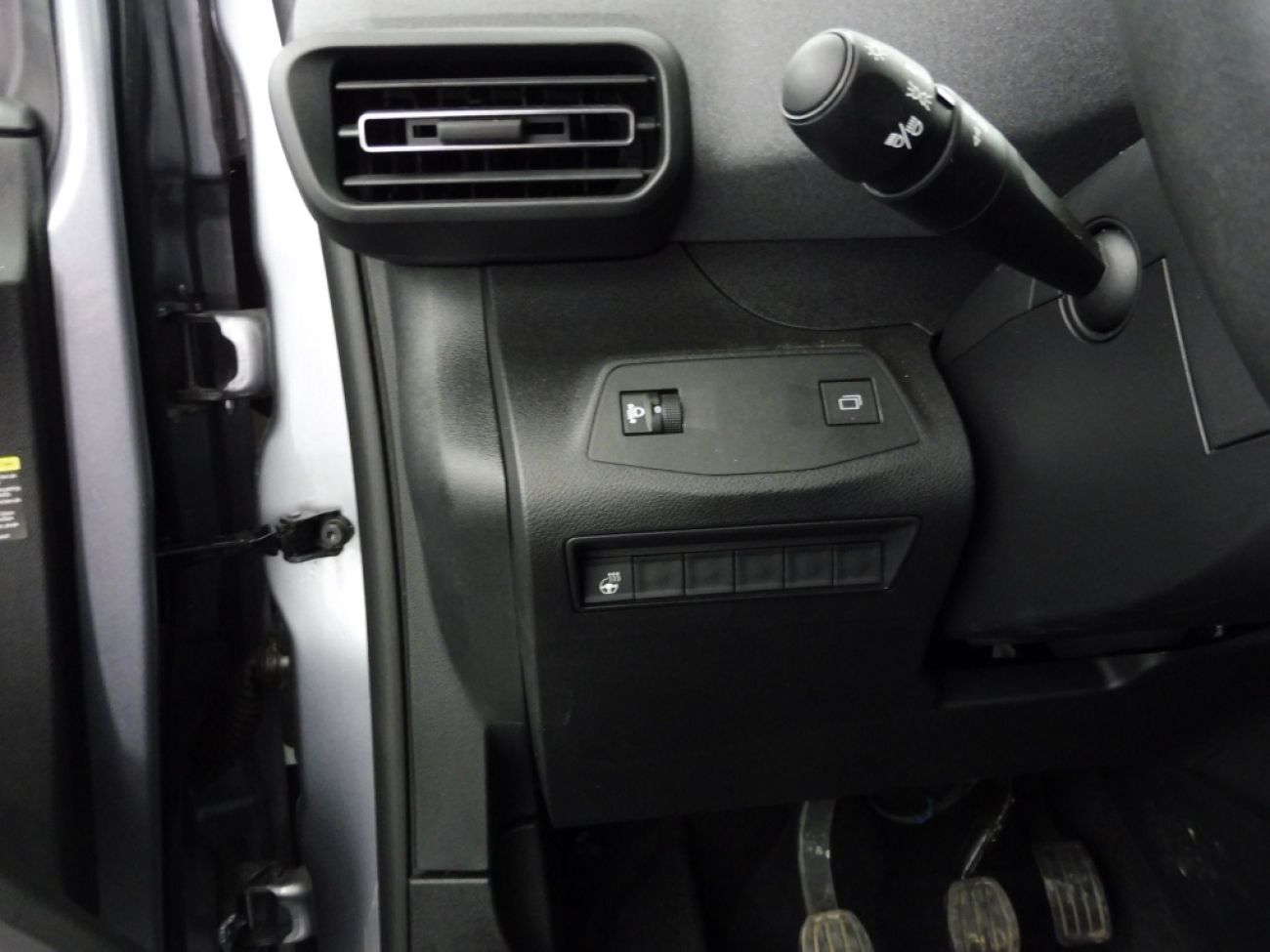 Mandataire PEUGEOT RIFTER TAILLE M - 1.5 BLUEHDI 100CH S&S ALLURE 5 PLACES