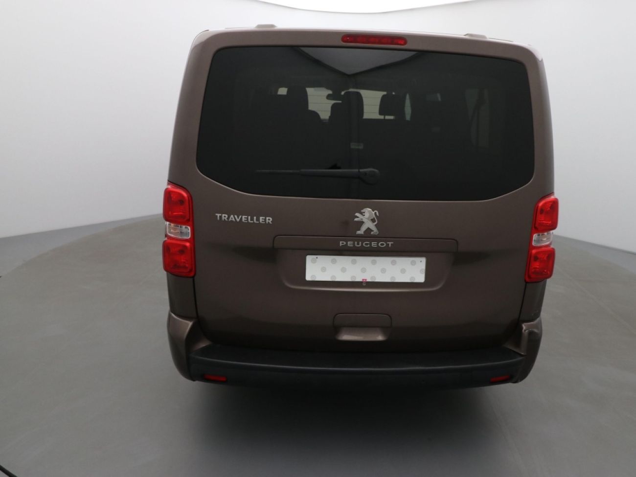 Mandataire PEUGEOT TRAVELLER 1.5 BLUEHDI 120CH S&S LONG BUSINESS 9 PLACES