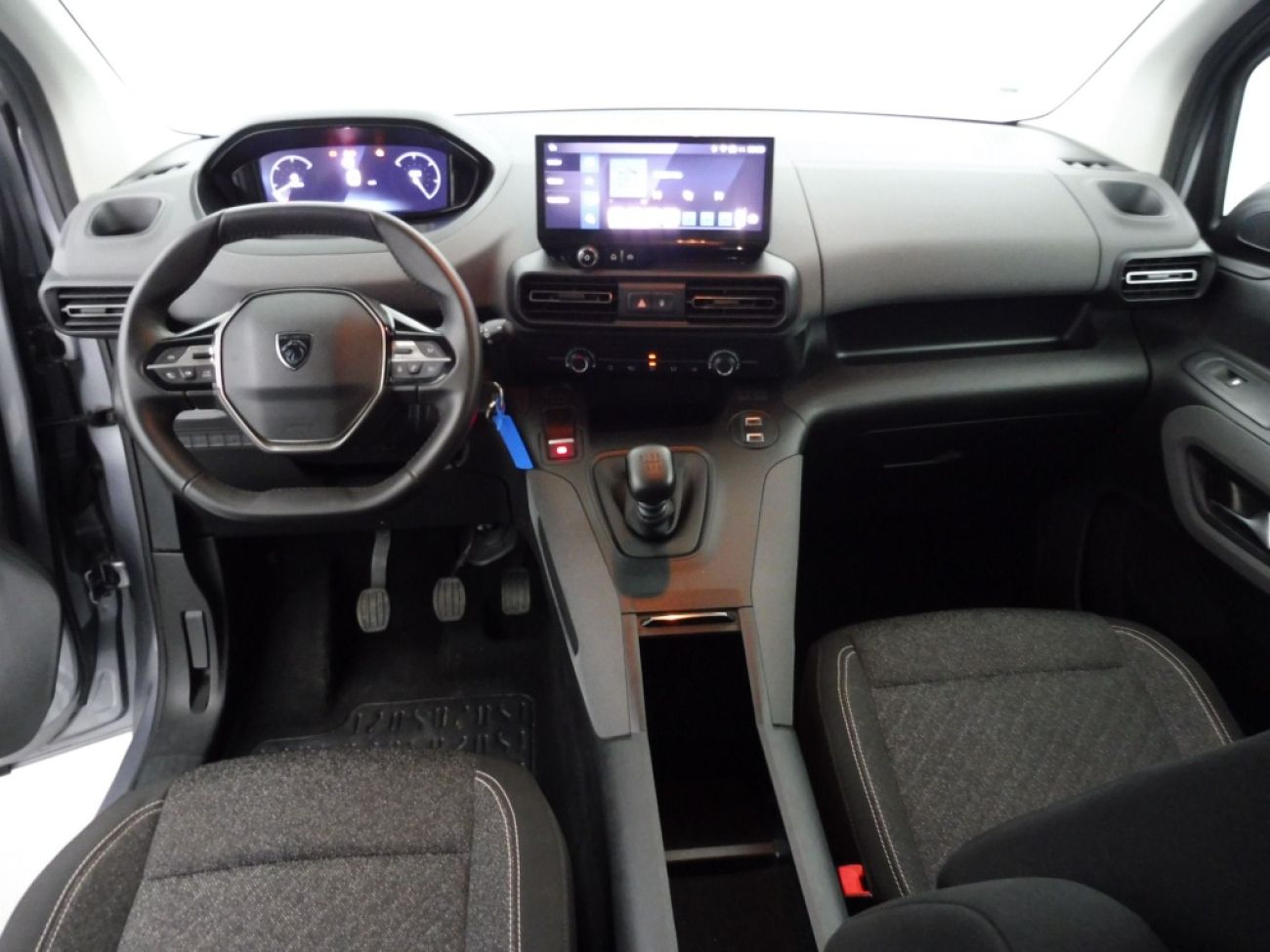Mandataire PEUGEOT RIFTER TAILLE M - 1.5 BLUEHDI 100CH S&S ALLURE 5 PLACES