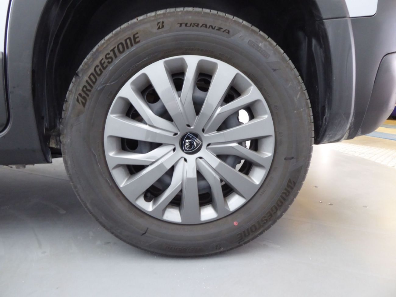 Mandataire PEUGEOT RIFTER TAILLE M - 1.5 BLUEHDI 100CH S&S ALLURE 5 PLACES