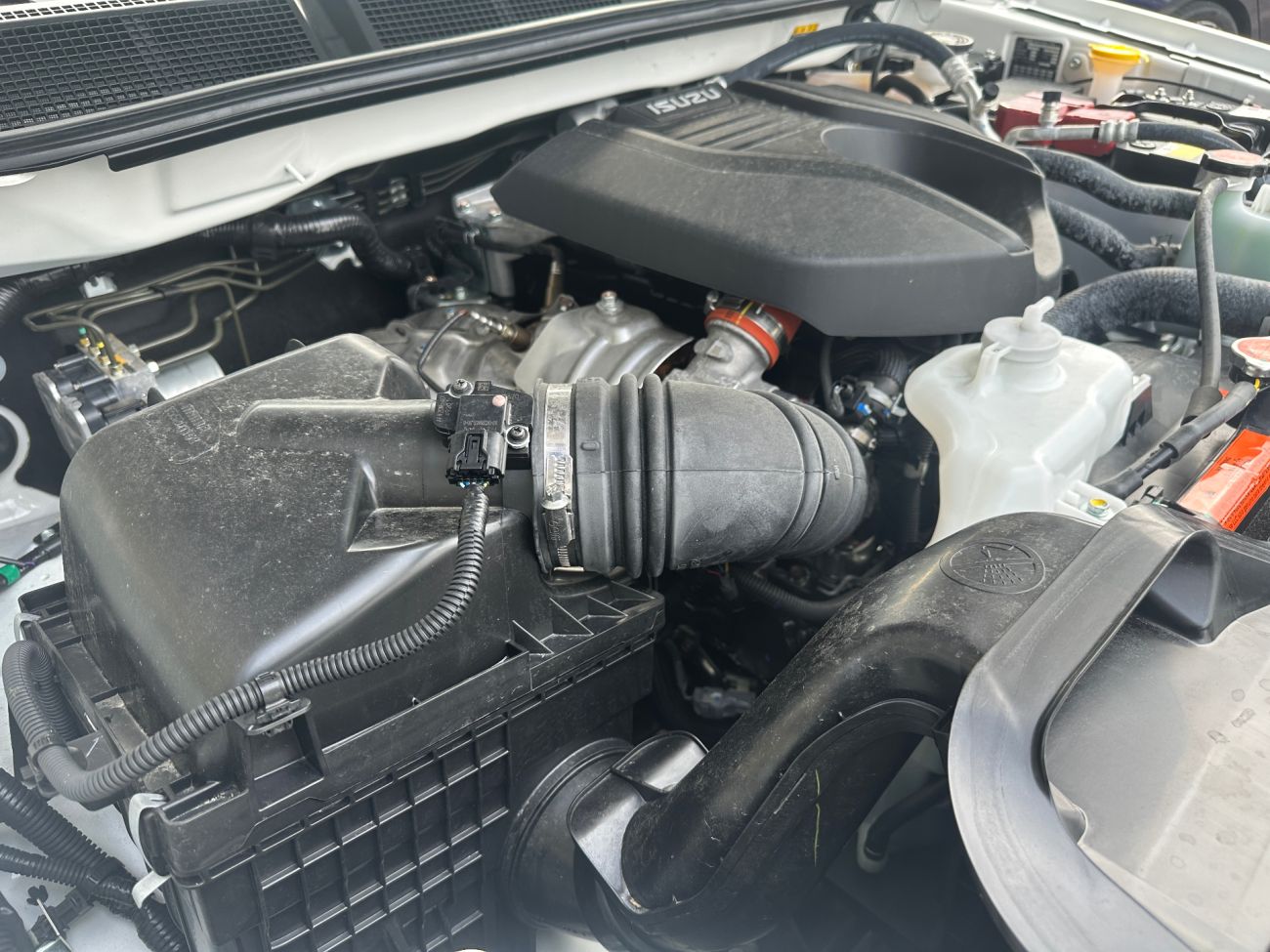 Mandataire ISUZU D-MAX N60 SPACE CAB 1.9 164 CH 4X4 BVA F+  2P