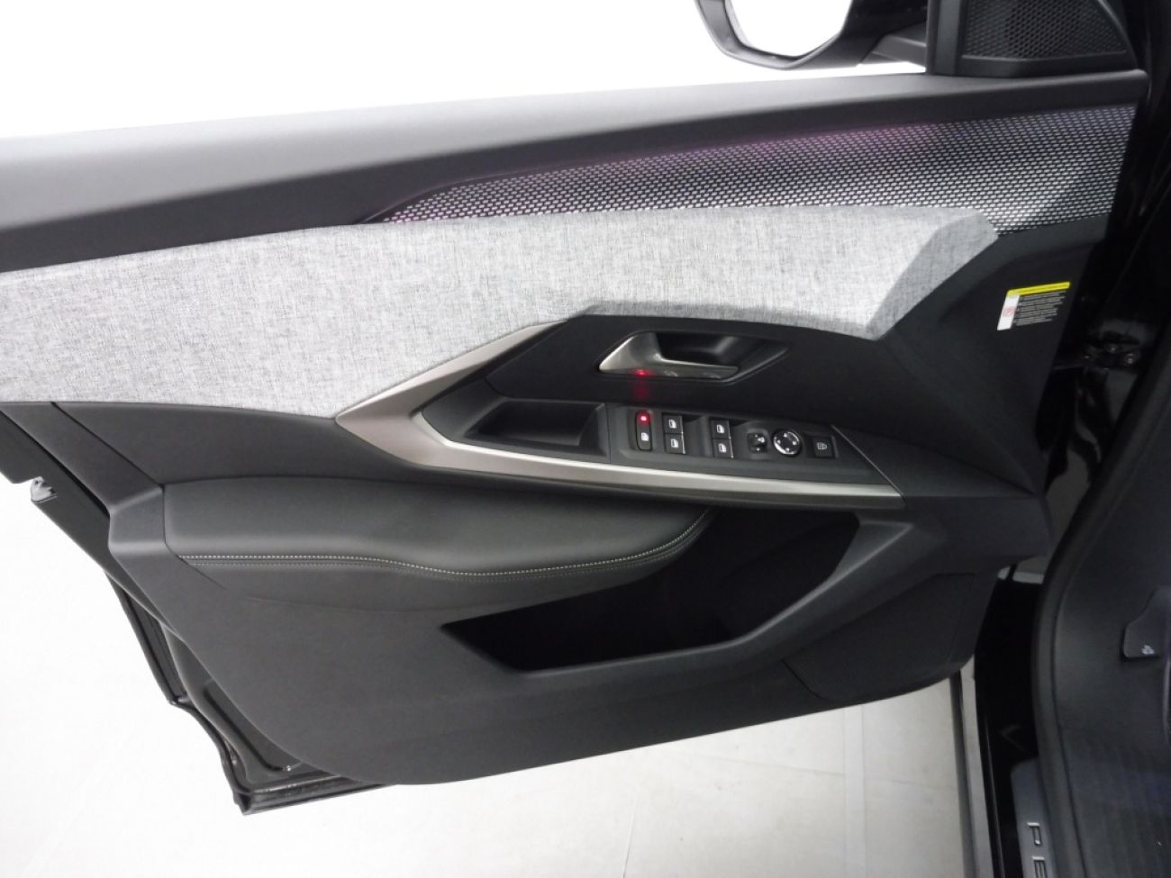 Mandataire PEUGEOT 3008 1.2 HYBRID 145CH GT E-DCS6