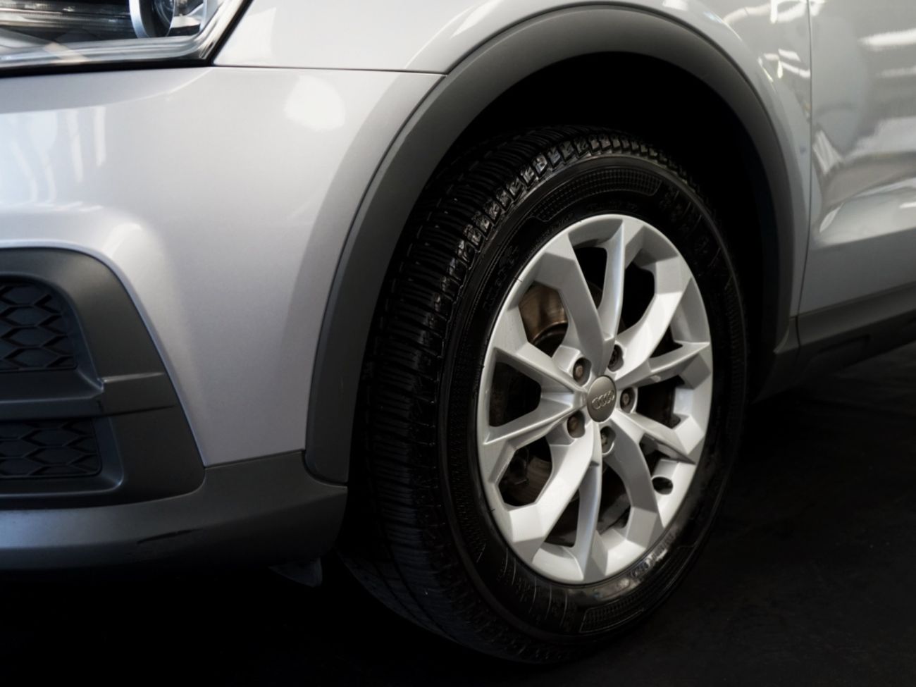 Mandataire AUDI Q3 1.4 TFSI COD 150 ch S tronic 6 Ambiente