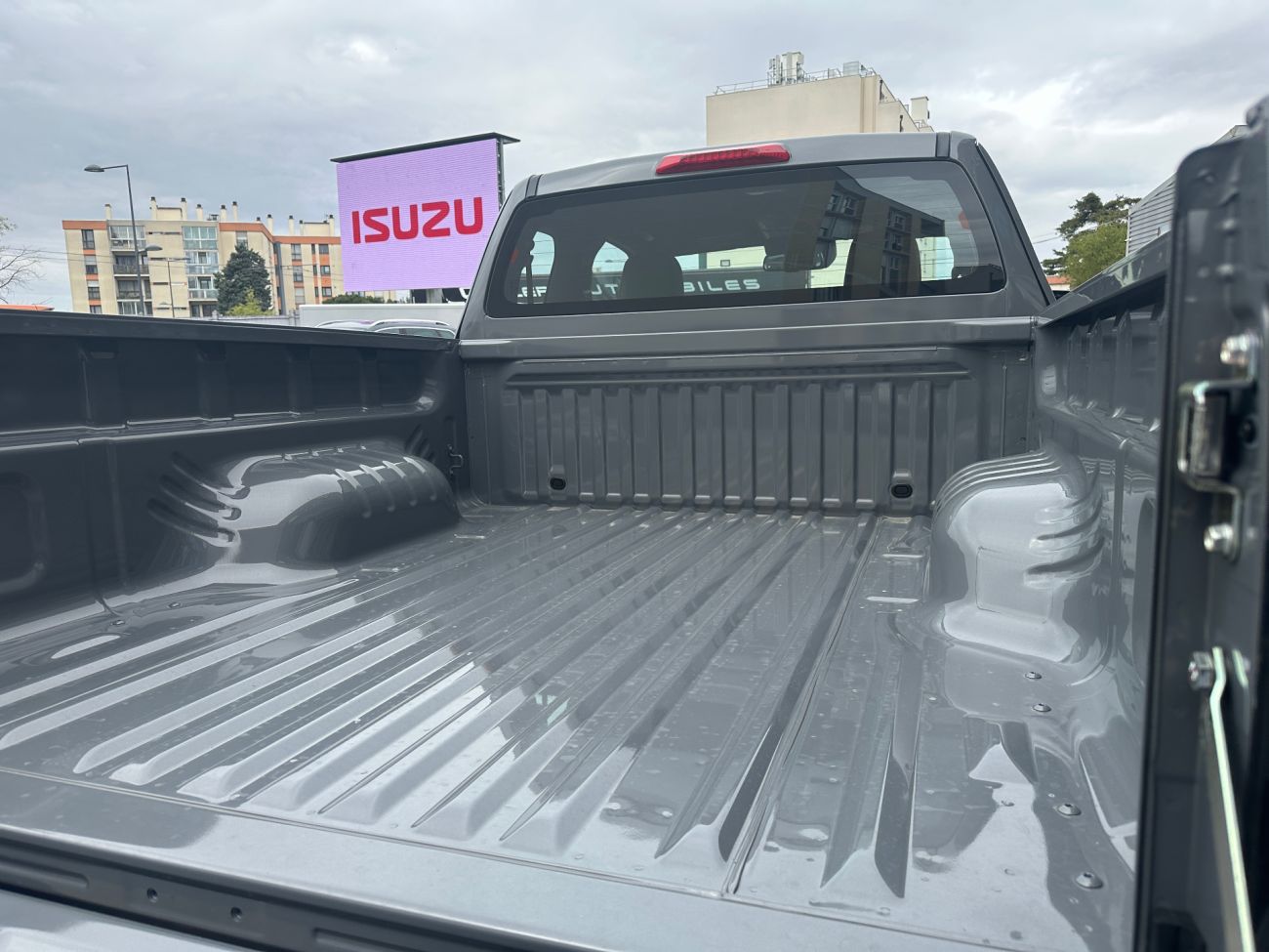 Mandataire ISUZU D MAX SPACE NITRO SPORT 2.2 A/T 4x4 MY2026 Euro6e-bis