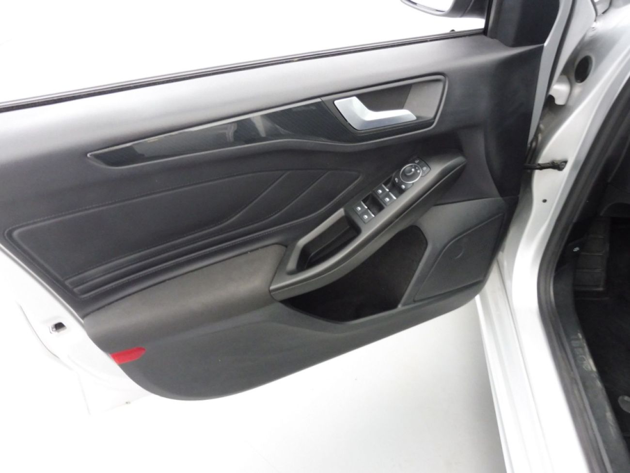 Mandataire Ford Focus SW 1.0 ECOBOOST 125st line