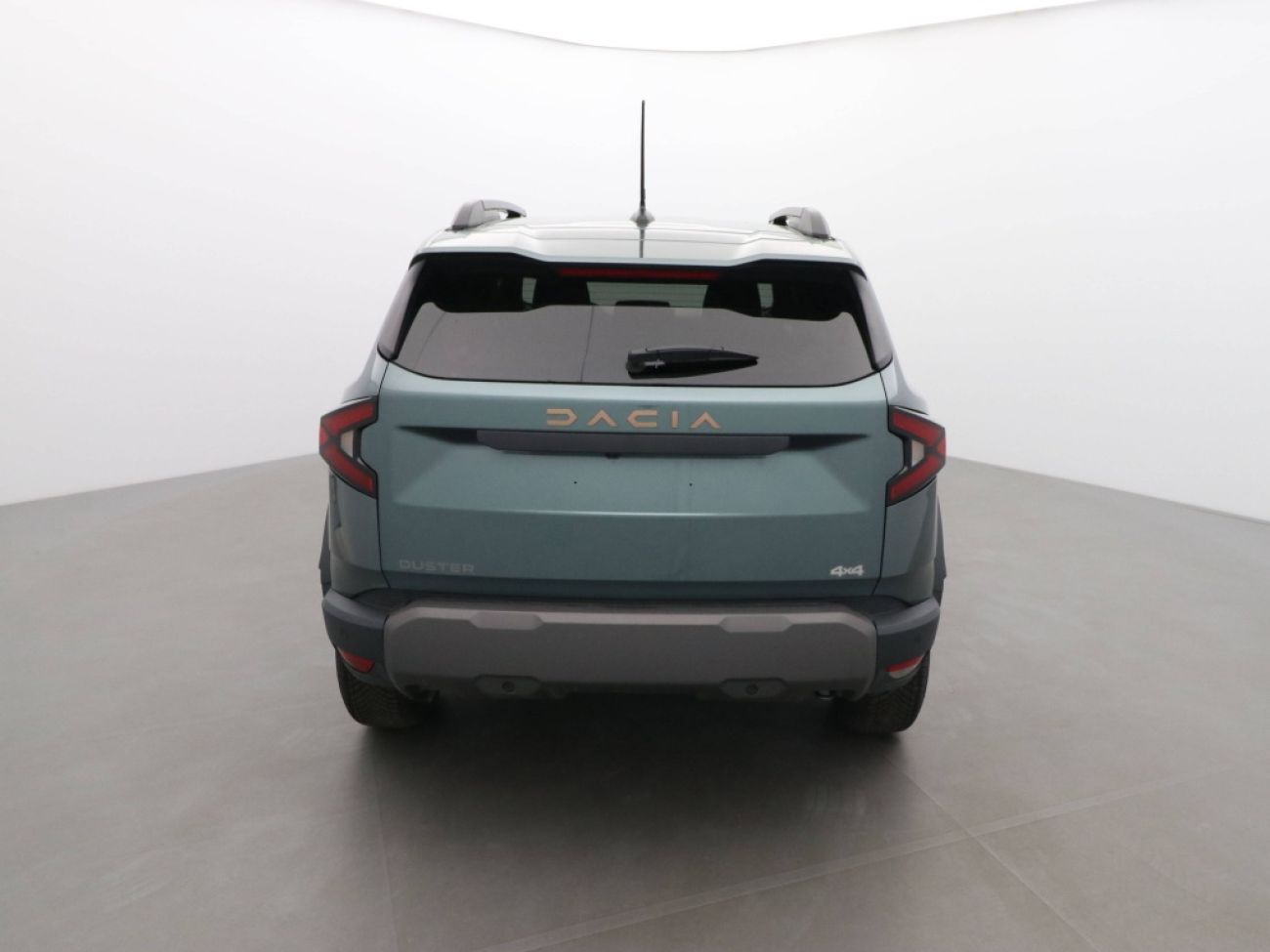 Mandataire Dacia DUSTER 1.2 TCE MILD HYBRID 130CH EXTREME 4X4