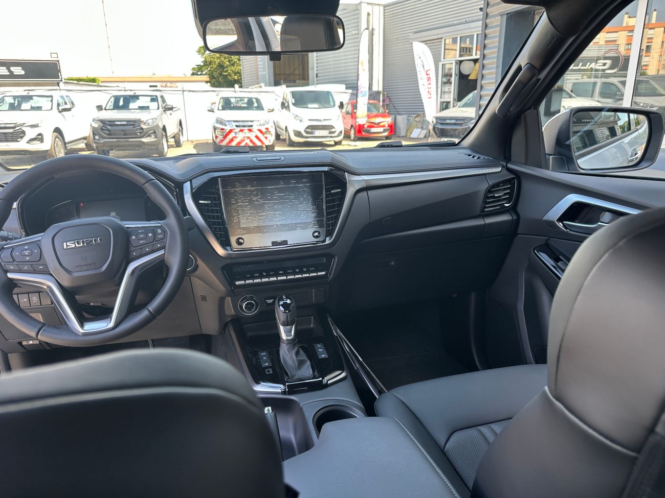 Mandataire ISUZU D-MAX NOUVEAU 2.2L SPACE PRESTIGE