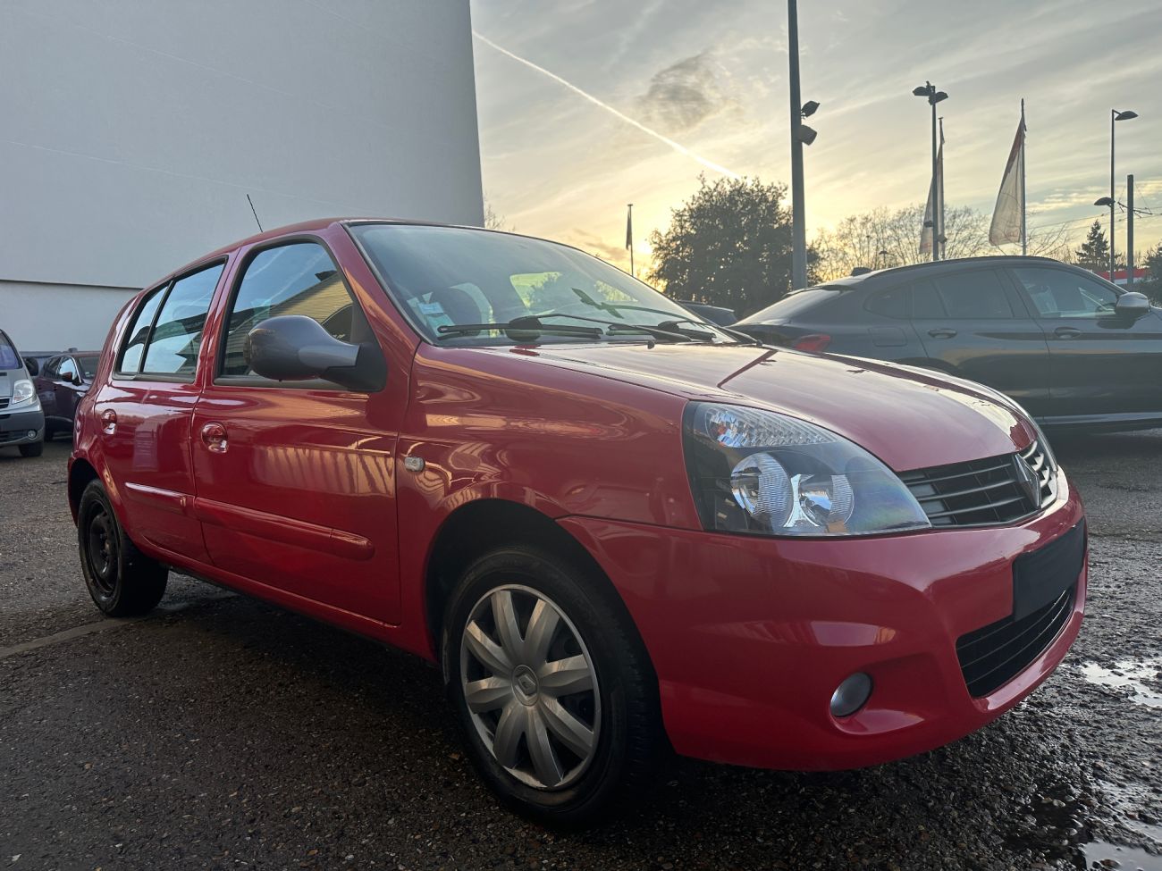 Mandataire RENAULT CLIO CAMPUS 1.2 16V 75 eco2 ByeBye Pack Clim Euro 5