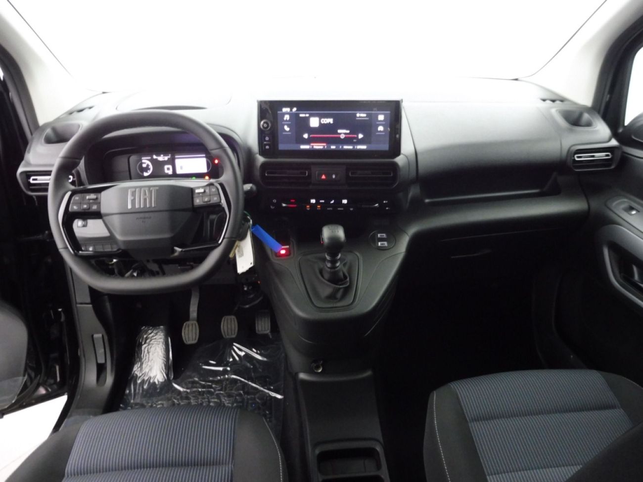 Mandataire FIAT DOBLO COMBI 1.5 BLUEHDI 130CH S&S 5 PLACES N1