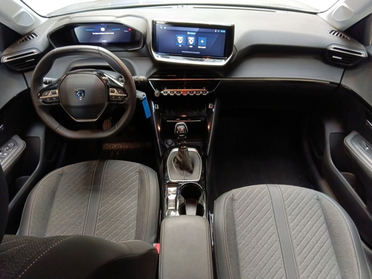 Mandataire PEUGEOT 208 1.2 100CH S&S ALLURE