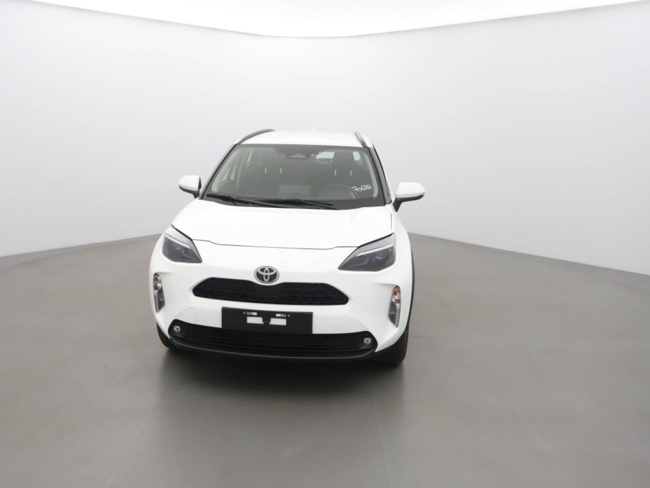 Mandataire TOYOTA YARIS CROSS 116H DYNAMIC MC24