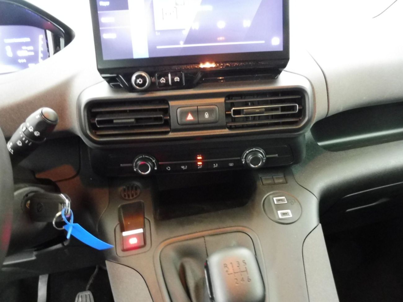 Mandataire PEUGEOT RIFTER TAILLE M - 1.5 BLUEHDI 100CH S&S ALLURE 5 PLACES