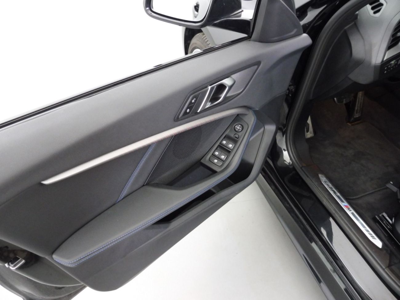 Mandataire BMW SERIE 1 118I STEPTRONIC 136 M-SPORT