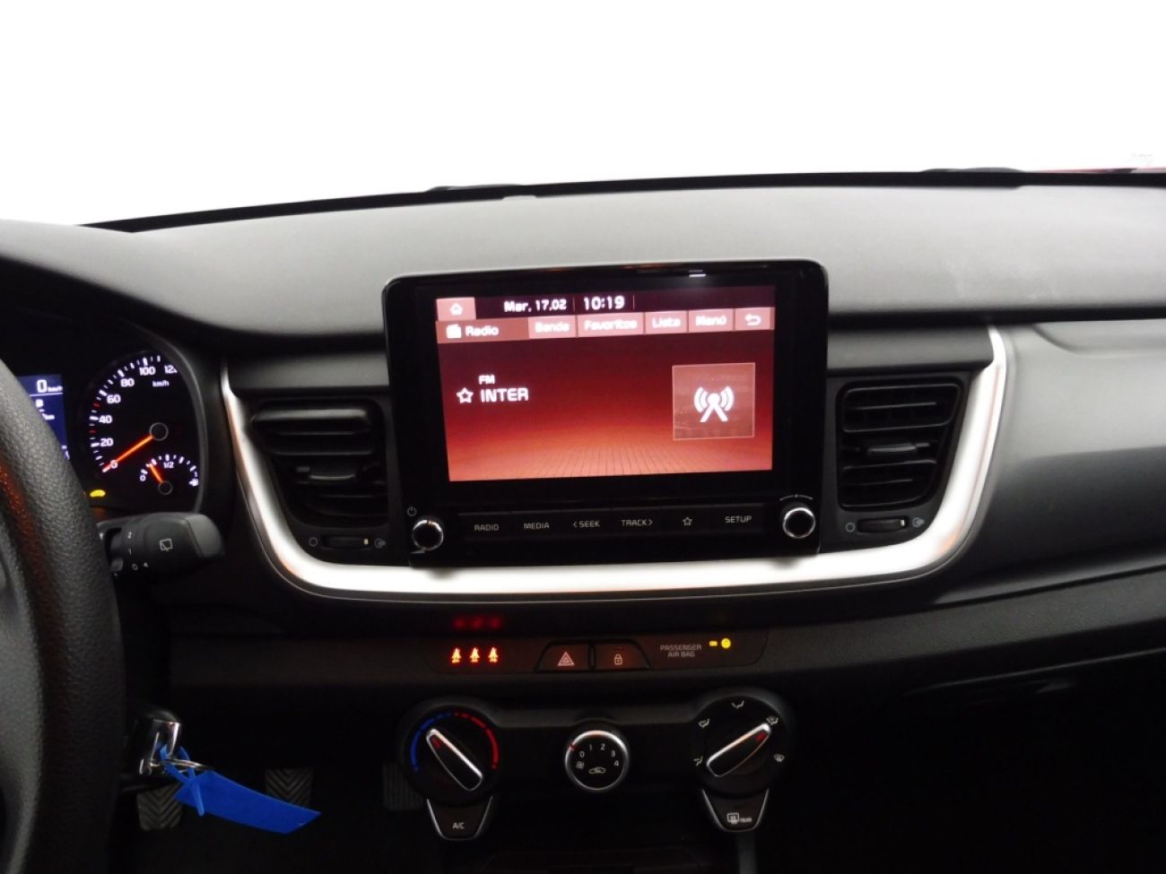 Mandataire Kia Stonic 1.2 LX 84fun