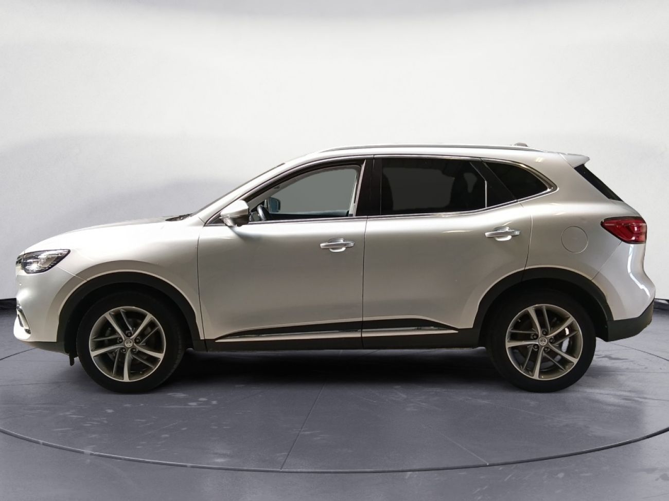 Mandataire MG HS 1.5 T-GDI 162 AT luxury