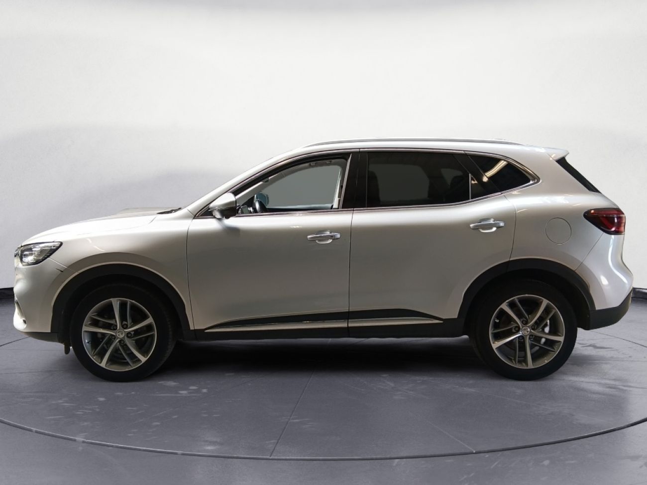 Mandataire MG HS 1.5 T-GDI 162 AT luxury