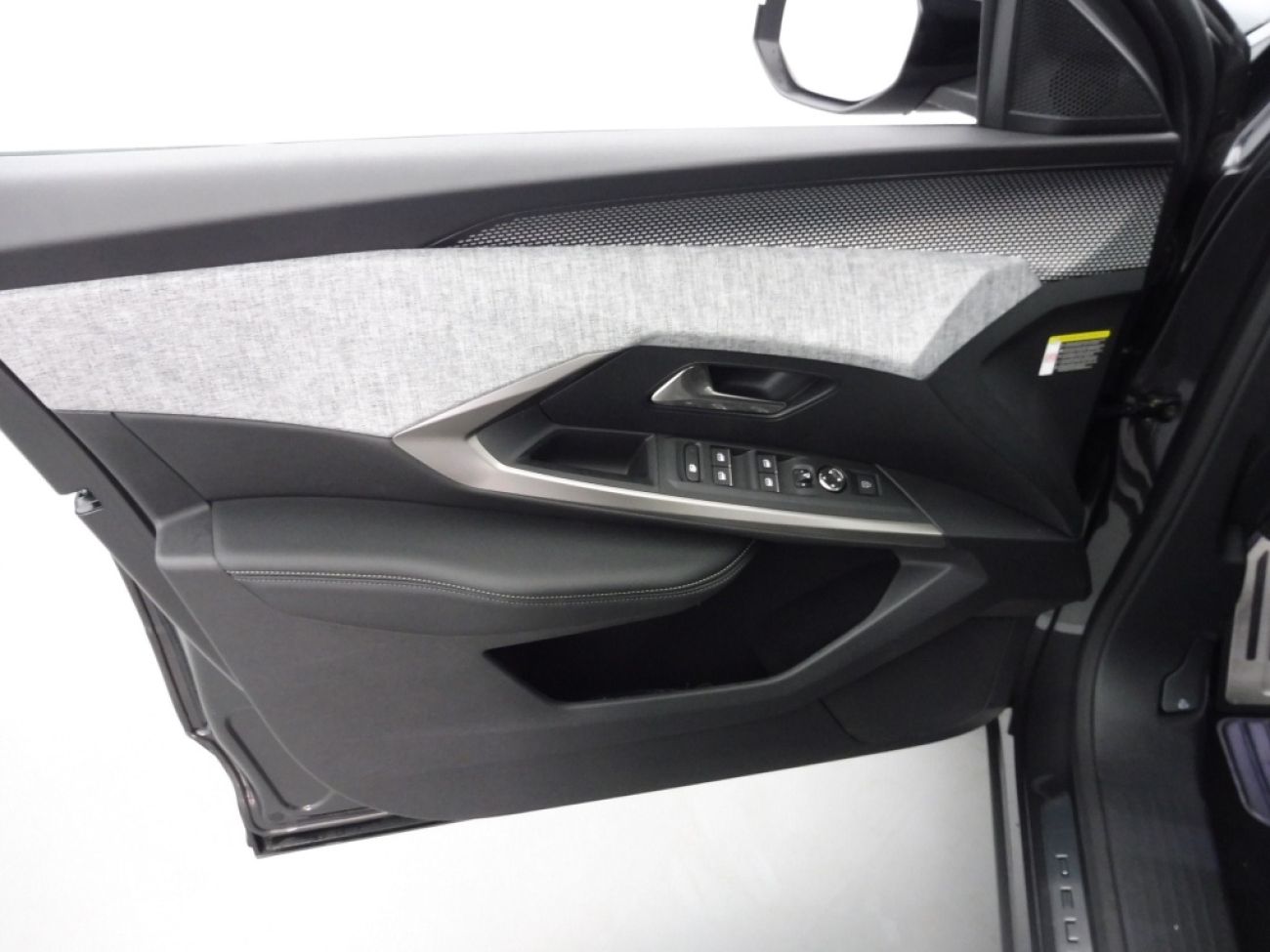 Mandataire PEUGEOT 3008 1.2 HYBRID 145CH GT E-DCS6