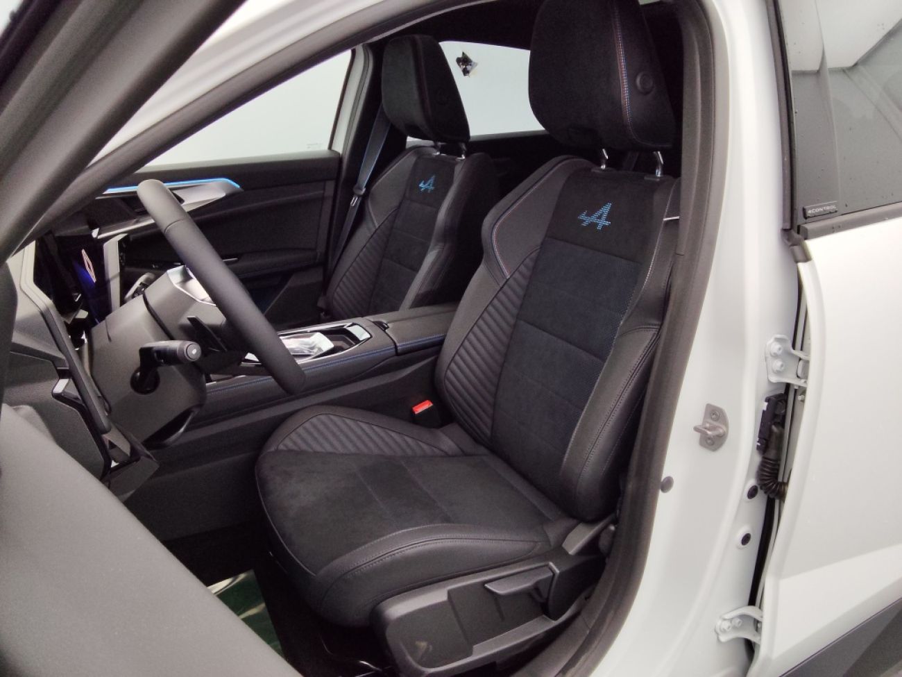 Mandataire RENAULT RAFALE 1.2 E-TECH FULL HYBRID 200CH ESPRIT ALPINE - 25