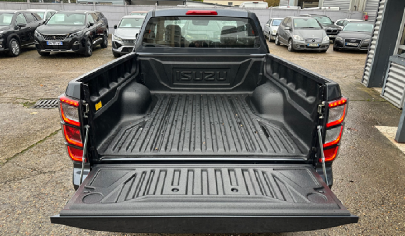 Mandataire ISUZU D-MAX SPACE N60 F+ 4X4 A/T