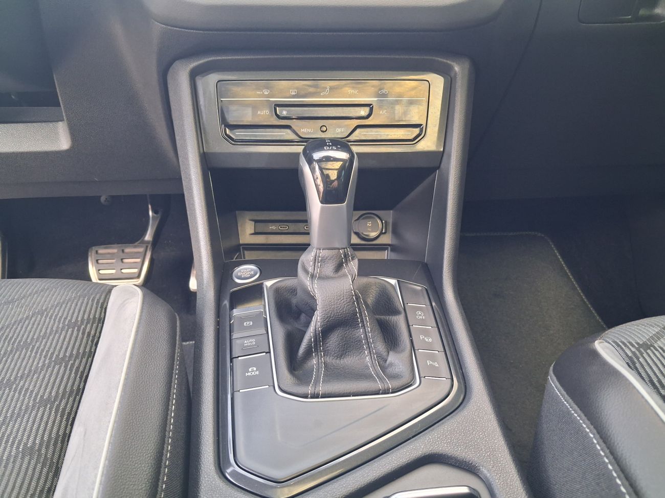 Mandataire VOLKSWAGEN TIGUAN 1.5 TSI 150ch DSG7 R-Line