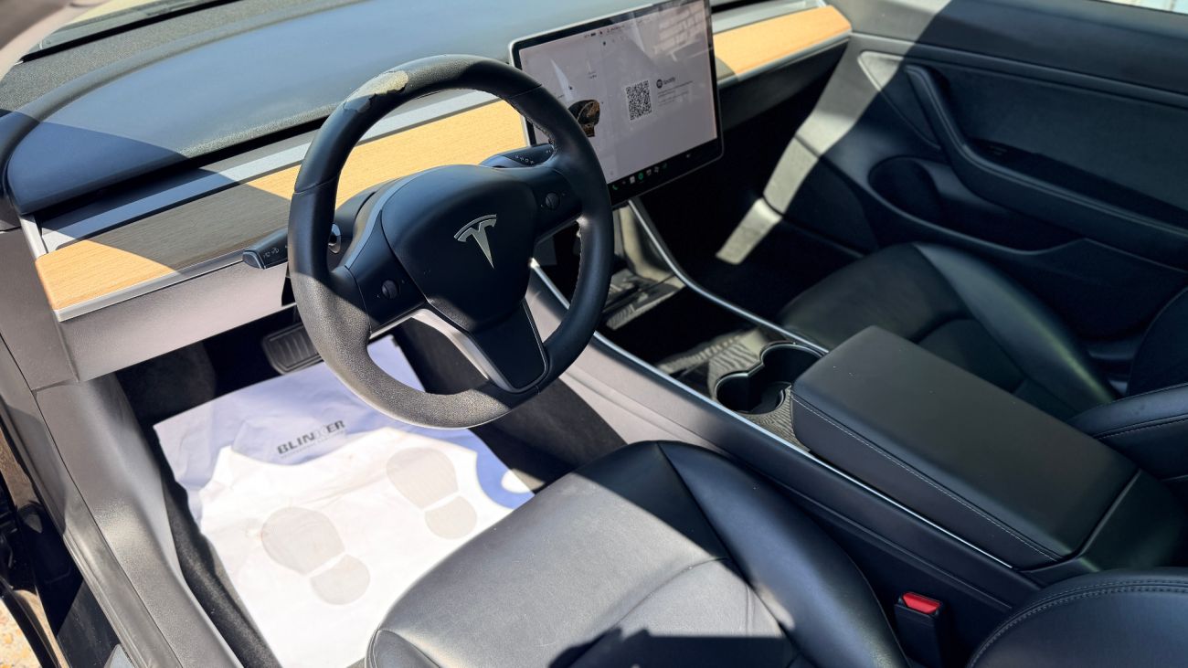 Mandataire TESLA MODEL 3 Standard Range Plus RWD