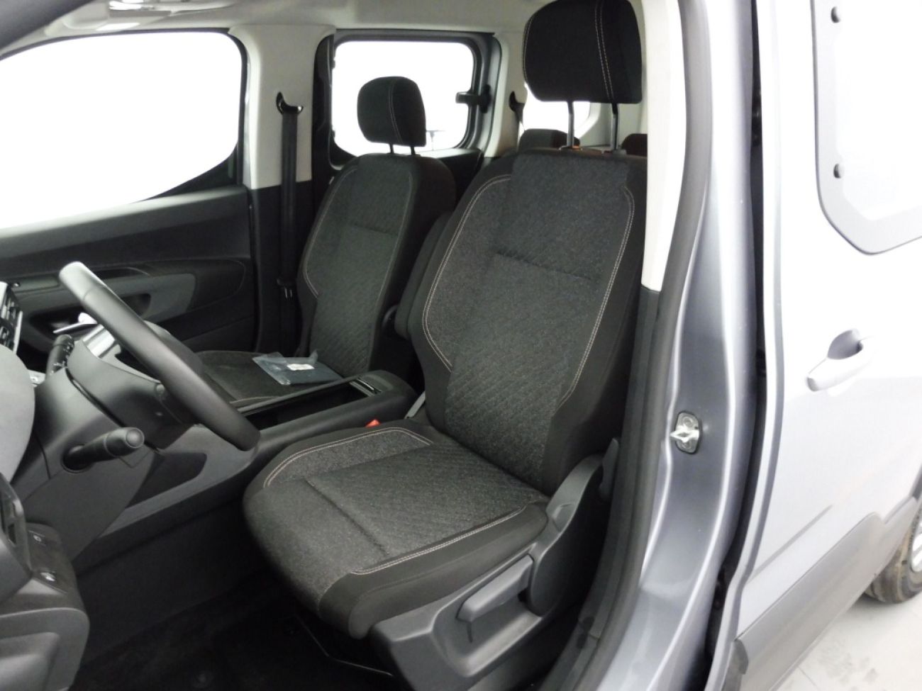 Mandataire PEUGEOT RIFTER TAILLE M - 1.5 BLUEHDI 100CH S&S ALLURE 5 PLACES