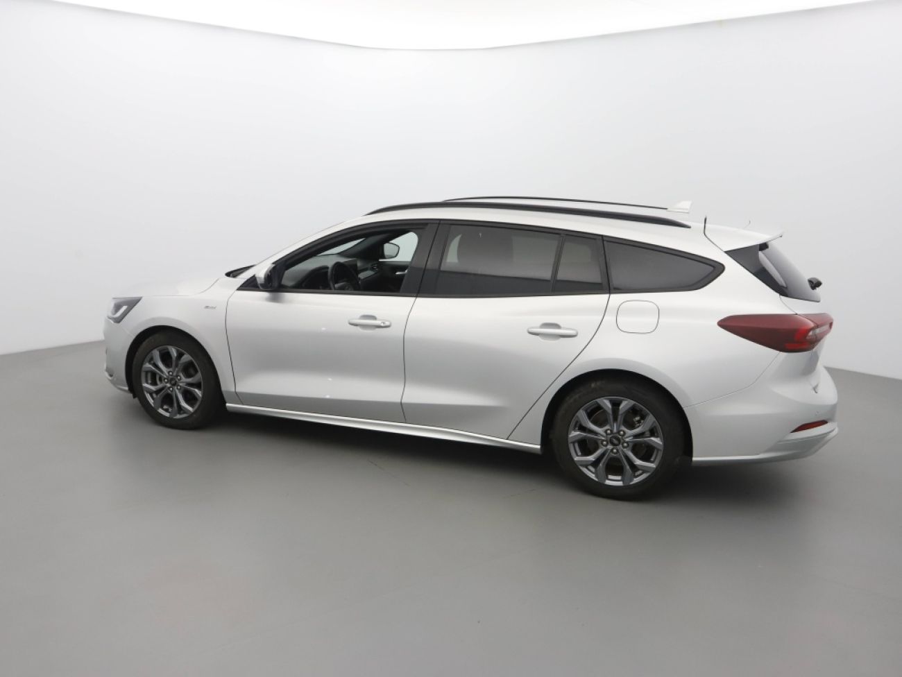 Mandataire Ford Focus SW 1.0 ECOBOOST 125st line