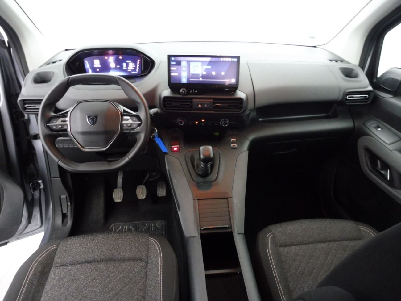 Mandataire PEUGEOT RIFTER TAILLE M - 1.5 BLUEHDI 100CH S&S ALLURE 5 PLACES