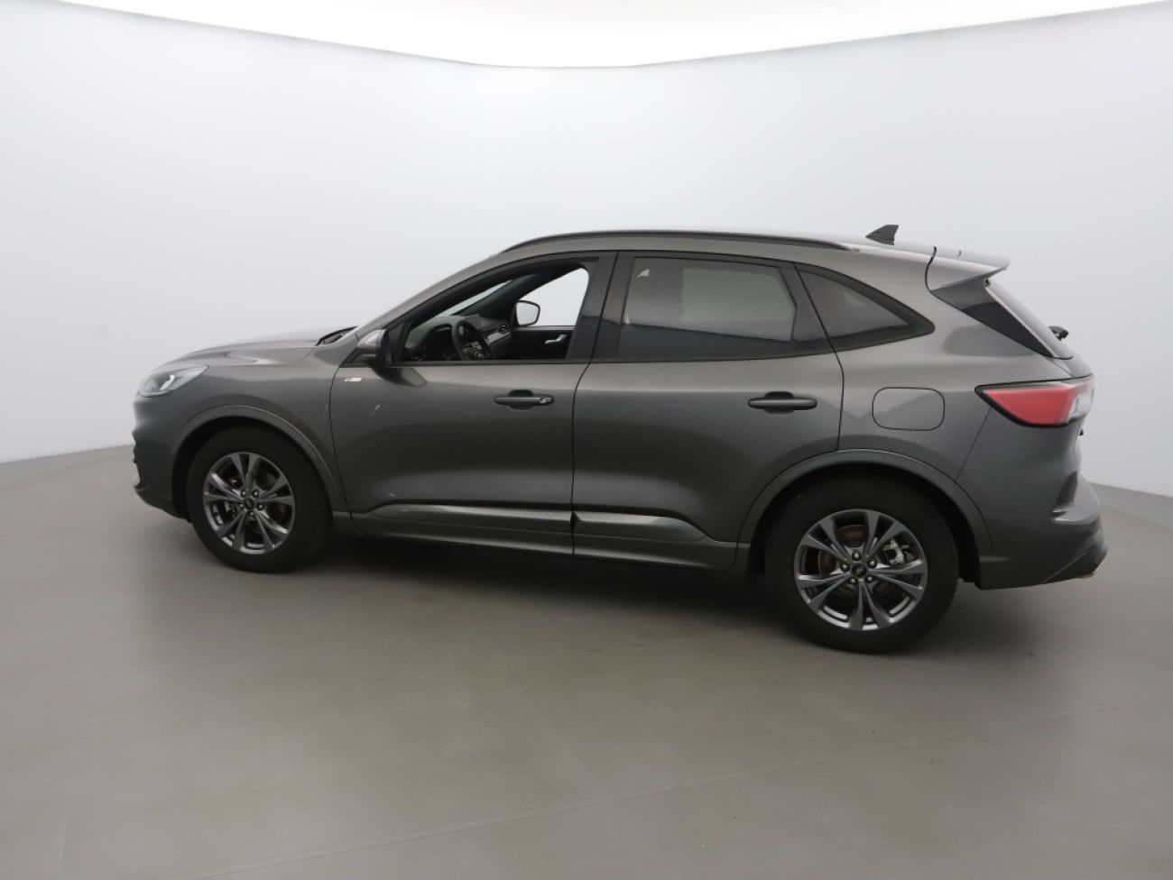 Mandataire Ford KUGA 2.0 TDCI 120CH ST-LINE POWERSHIFT