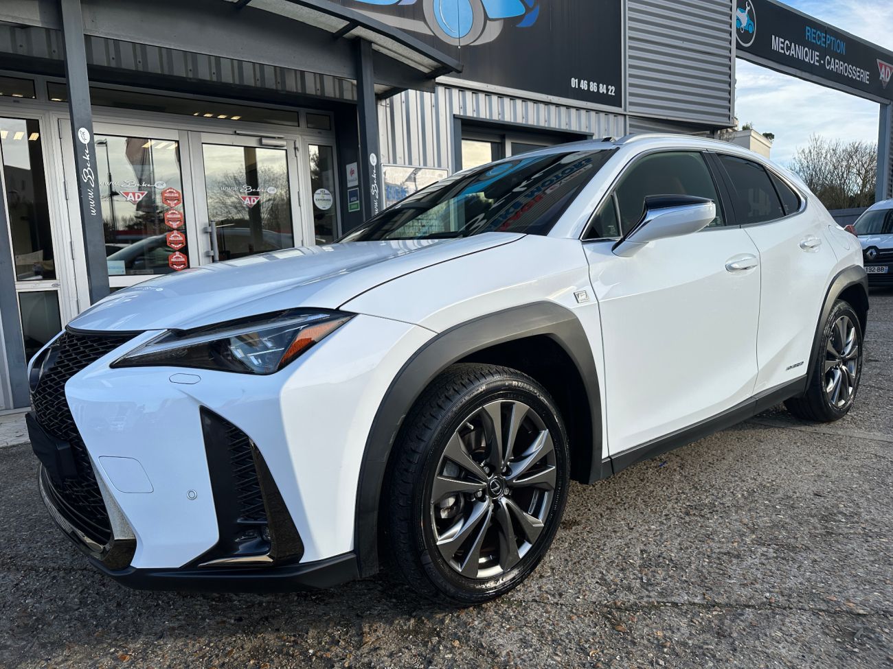 Mandataire LEXUS UX 250h 2WD F SPORT