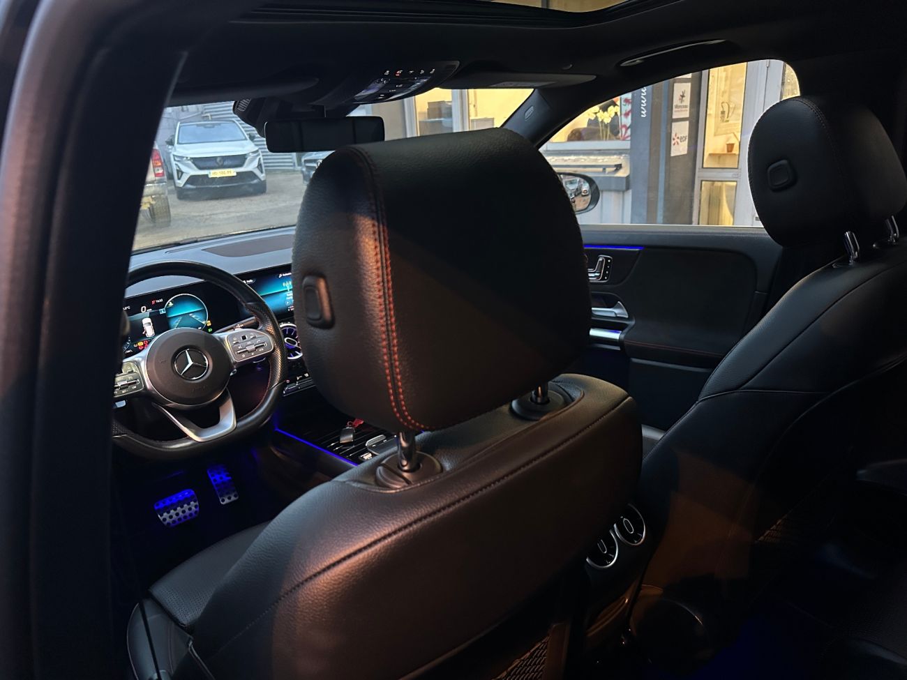 Mandataire MERCEDES-BENZ GLA 200 d 8G-DCT AMG Line edition 1 toit pano