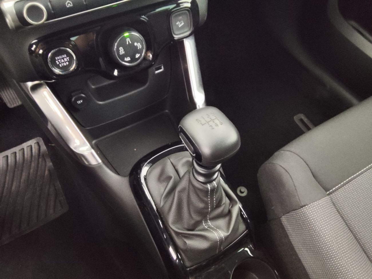 Mandataire Citroën C3 AIRCROSS 1.2 PURETECH 110CH SHINE