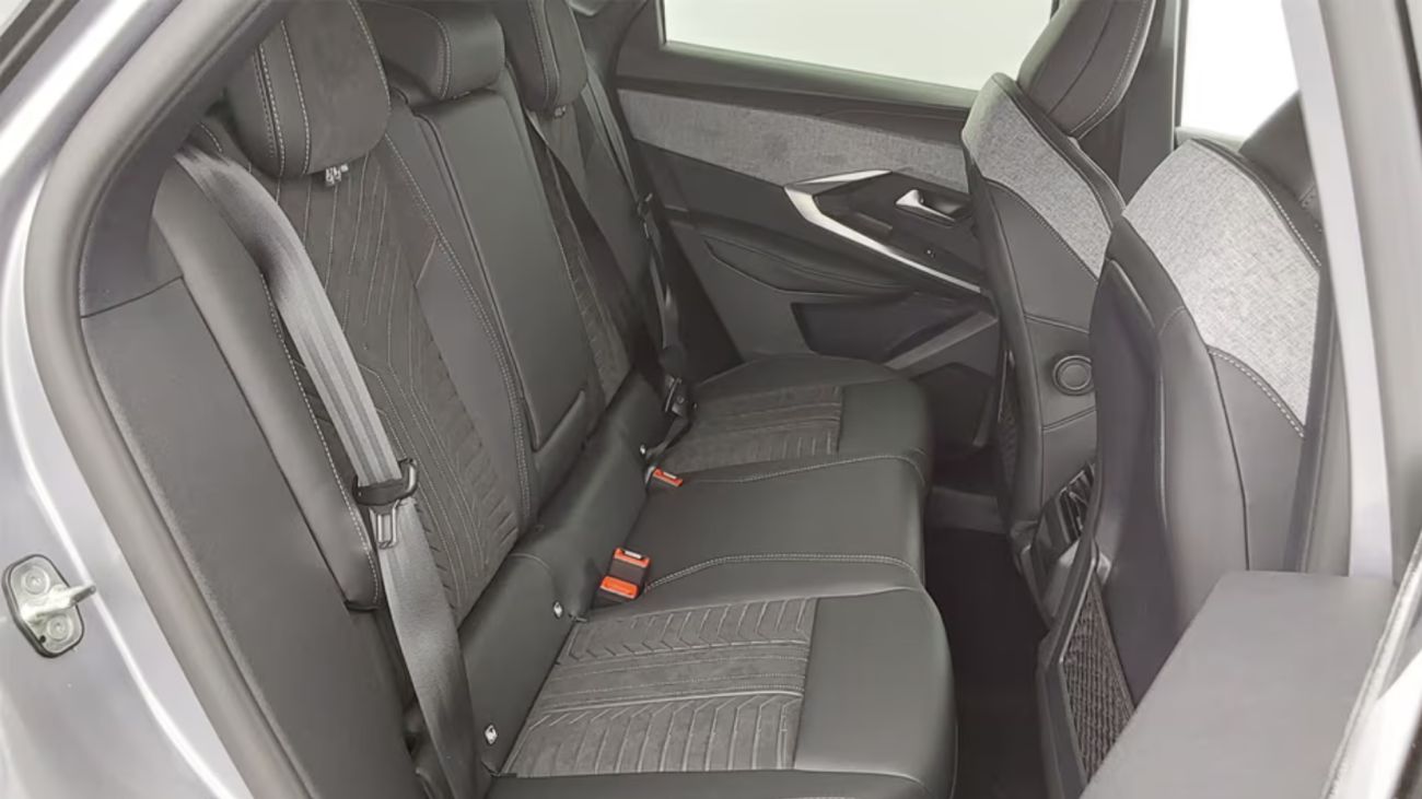 Mandataire PEUGEOT 3008 Allure HYBRID 145 e-dsc6