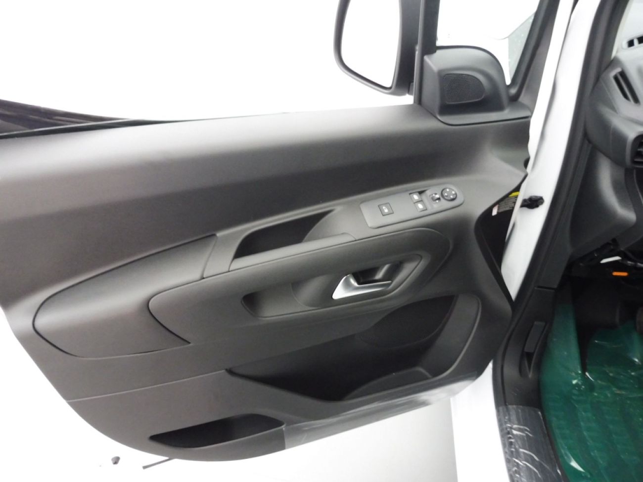 Mandataire PEUGEOT Partner XL 950KG BLUEHDI 130CH S&S EAT8