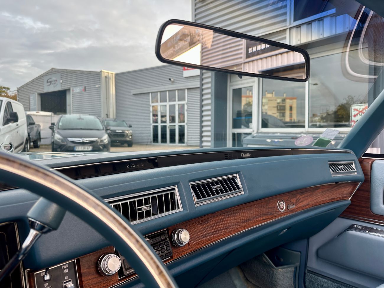 Mandataire CADILLAC ELDORADO CABRIOLET V8 500 CI 8.2