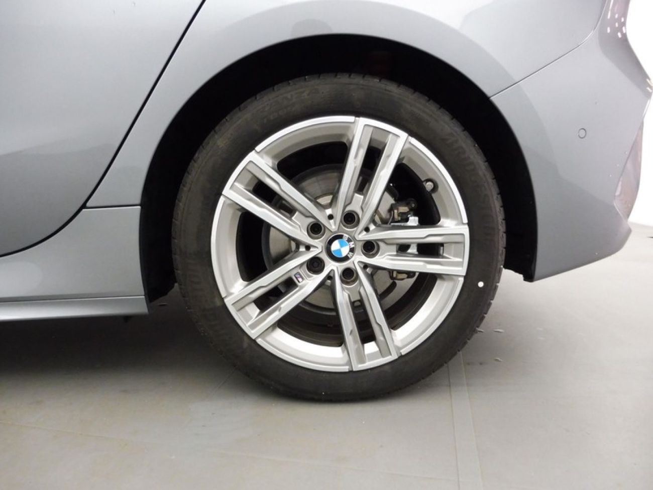 Mandataire BMW SERIE 1 118I STEPTRONIC 136 M-SPORT