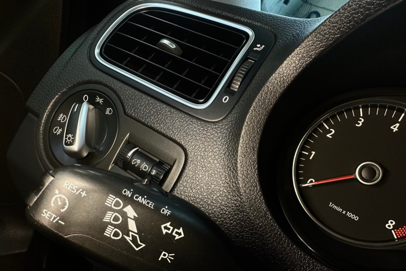 Mandataire VOLKSWAGEN POLO 1.2 70 Trendline