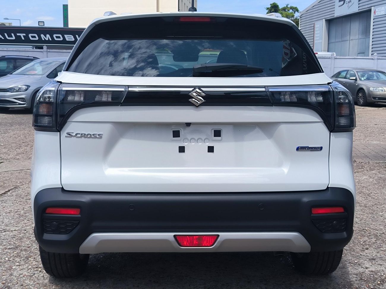 S-CROSS PRIVILEGE 1.4 Boosterjet Hybrid BVM6 detail