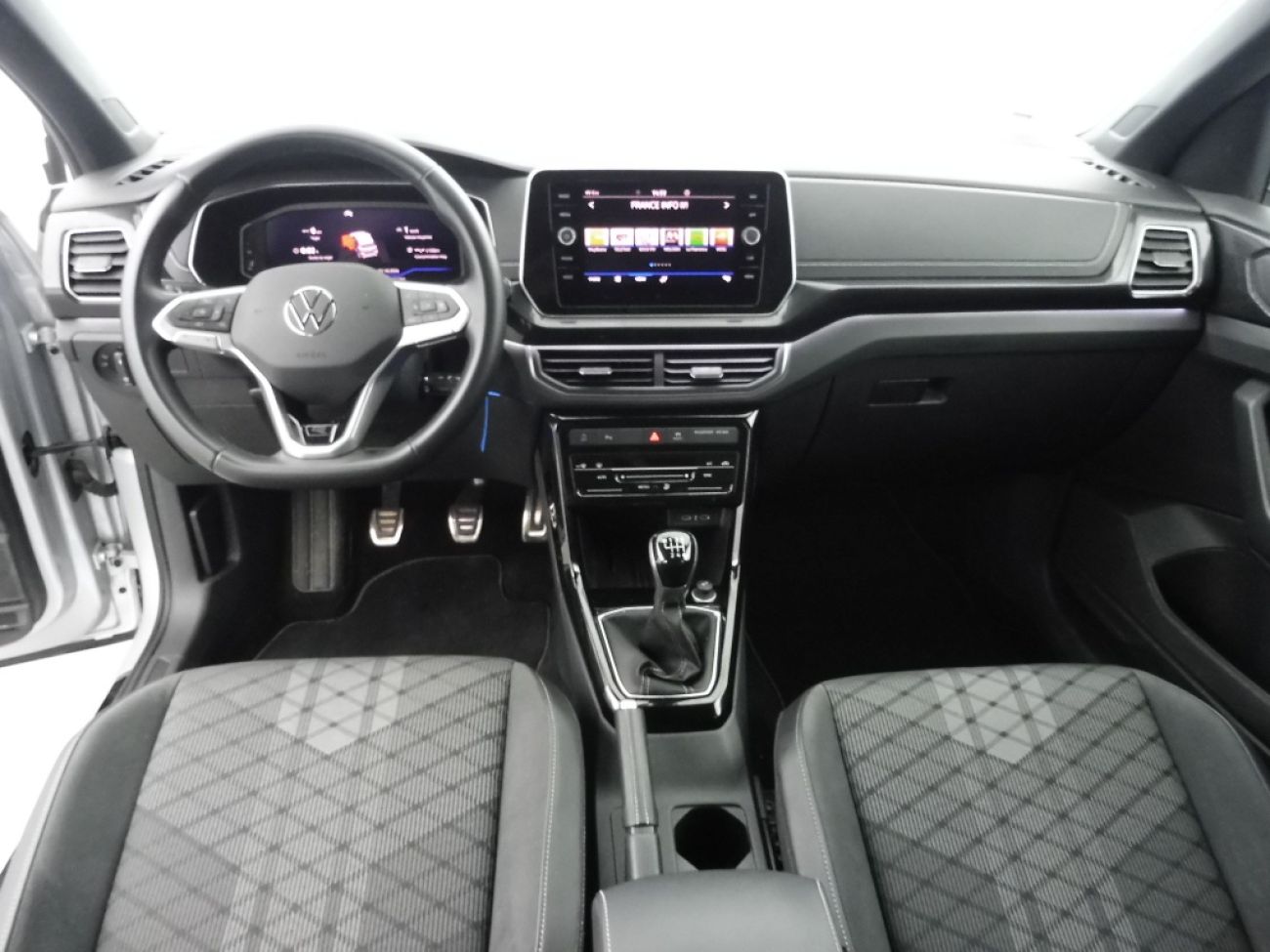 Mandataire VOLKSWAGEN T-Cross 1.0 TSI 115CH R-LINE