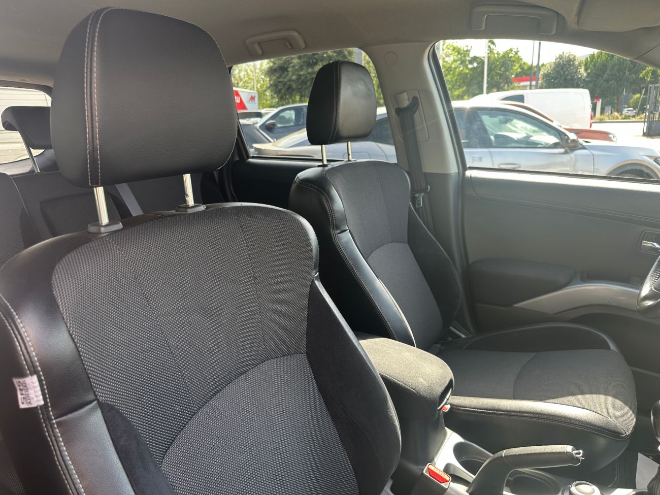 Mandataire MITSUBISHI OUTLANDER 2.2 DI-D 150 4WD Instyle