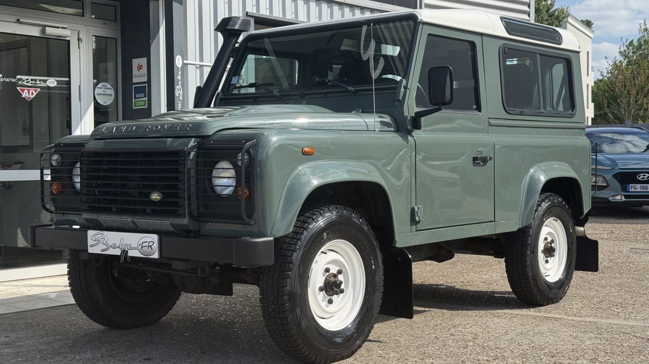 Mandataire LAND ROVER DEFENDER 90 II STATION WAGON 2.4 TD4 122 Station Wagon E