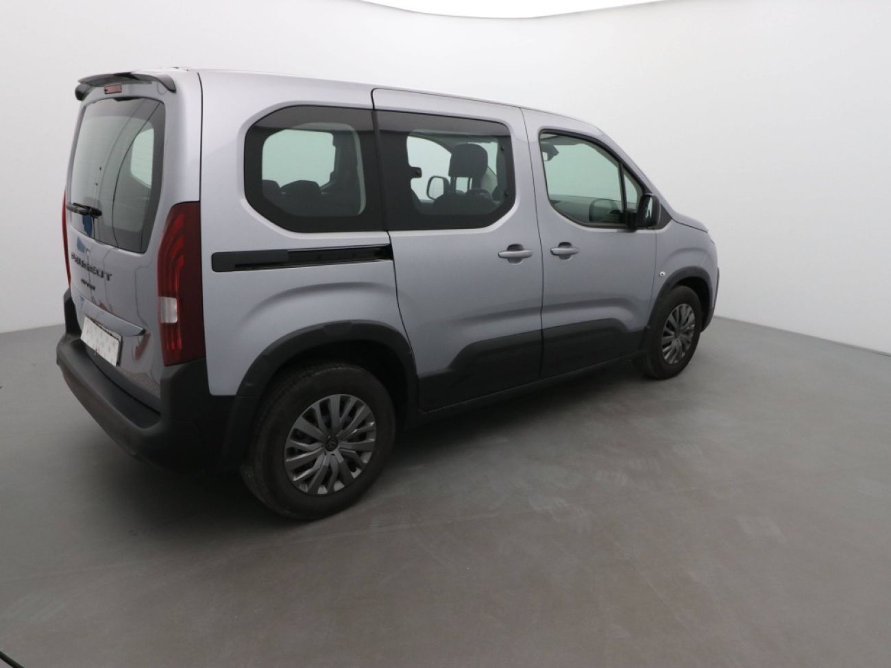 Mandataire PEUGEOT RIFTER TAILLE M - 1.5 BLUEHDI 100CH S&S ALLURE 5 PLACES