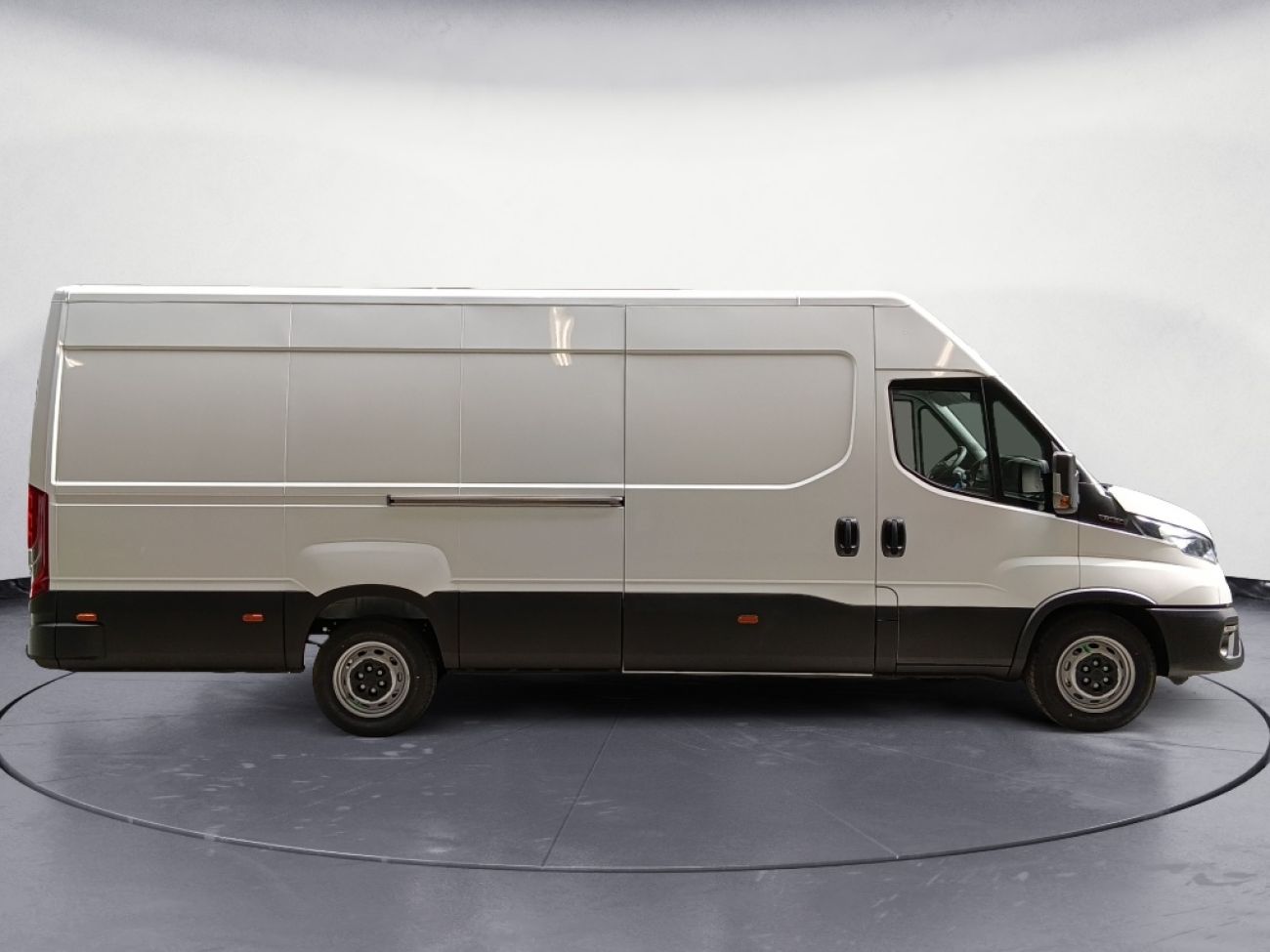 Mandataire IVECO Daily 35S18 3.0 V16 H2 180CV
