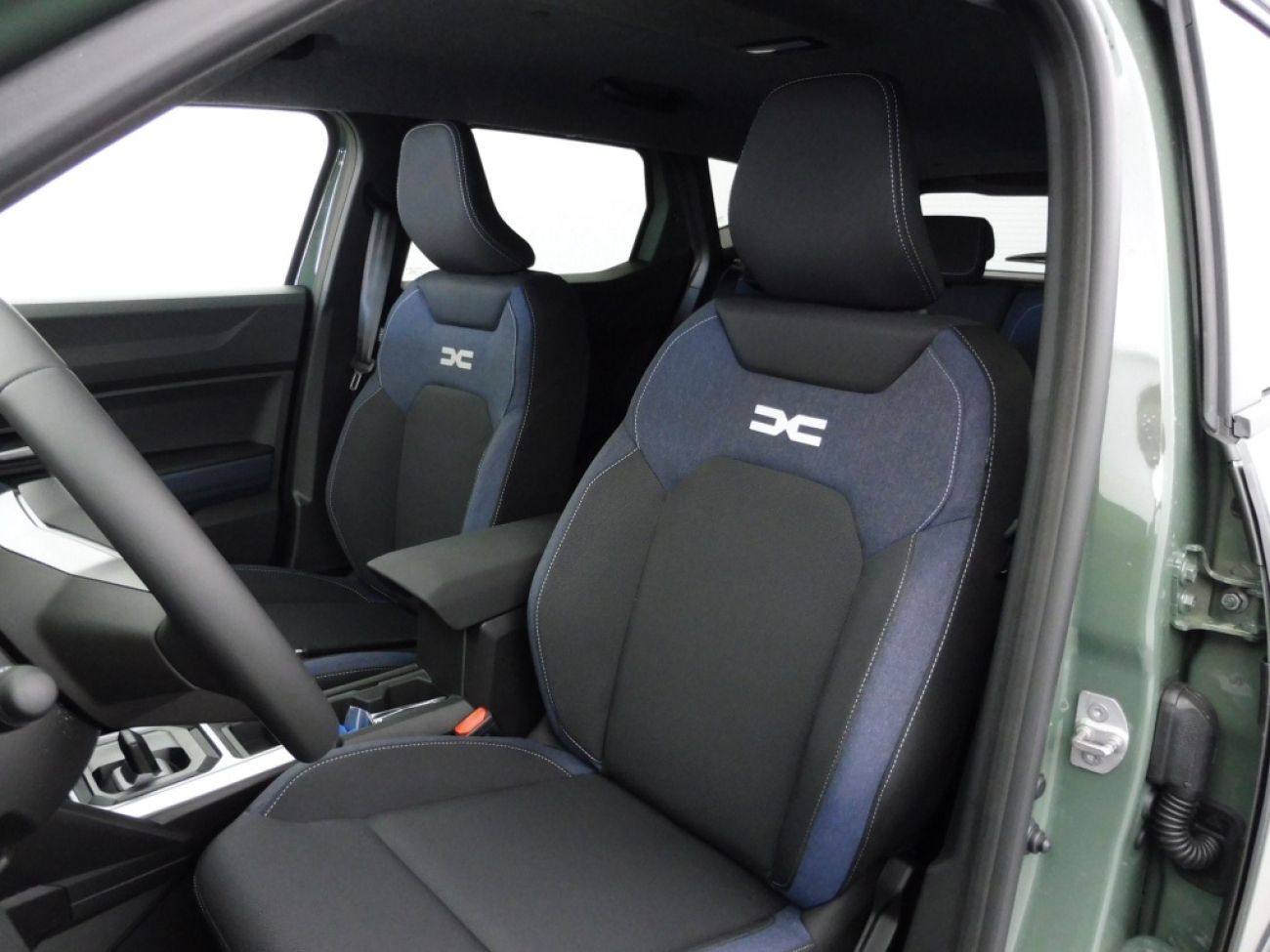 Mandataire Dacia DUSTER 1.6 HYBRID 140CH JOURNEY 4X2