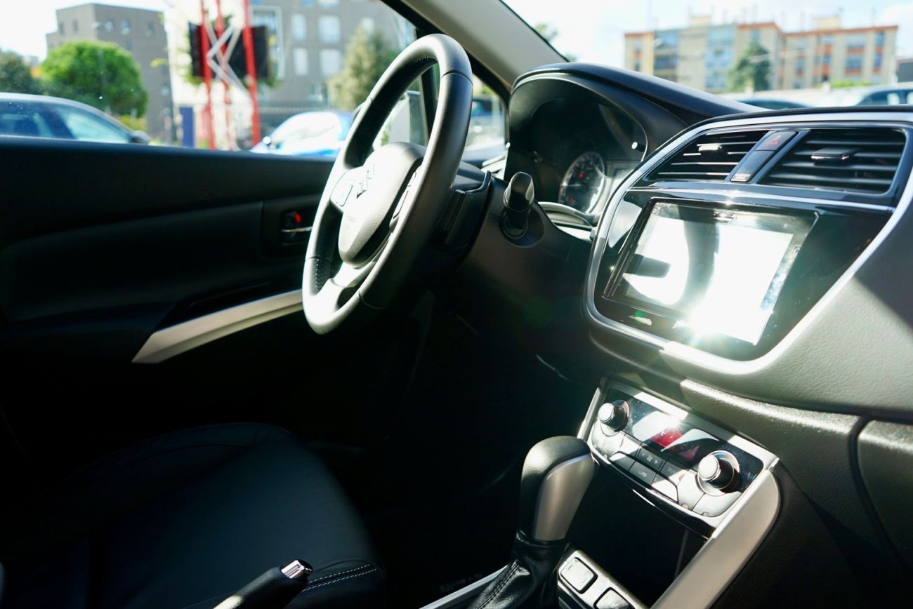 Mandataire SUZUKI S-CROSS 1.4 Boosterjet Allgrip Hybrid Auto Style