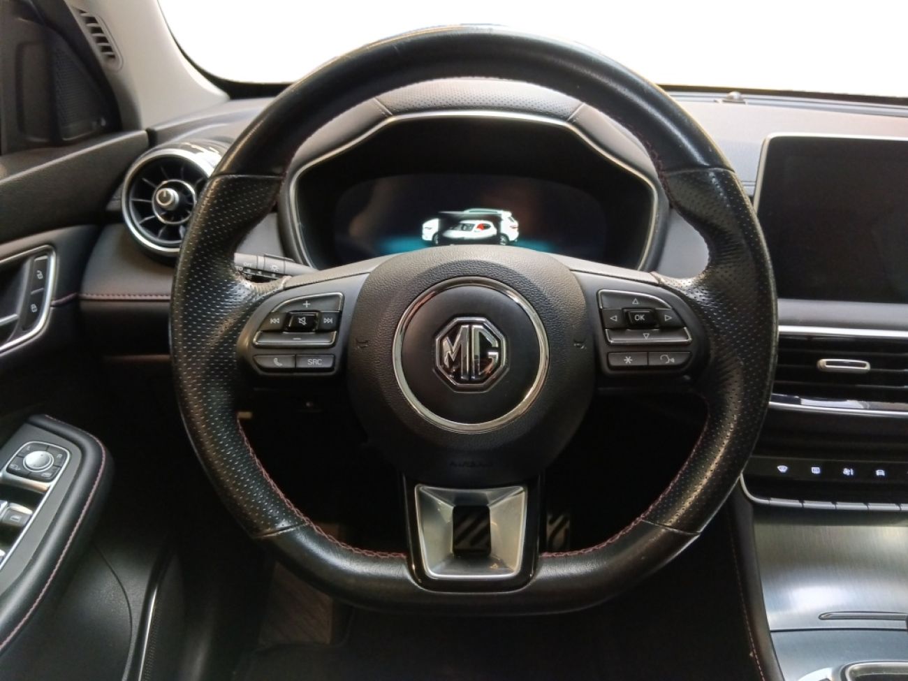 Mandataire MG HS 1.5 T-GDI 162 AT luxury