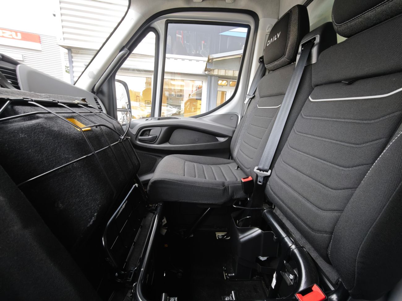 Mandataire IVECO DAILY FOURGON 35 C 21 HA8 FOUR OPE ADVANCE CONNECT HI-MATIC DELIVERY URBAN