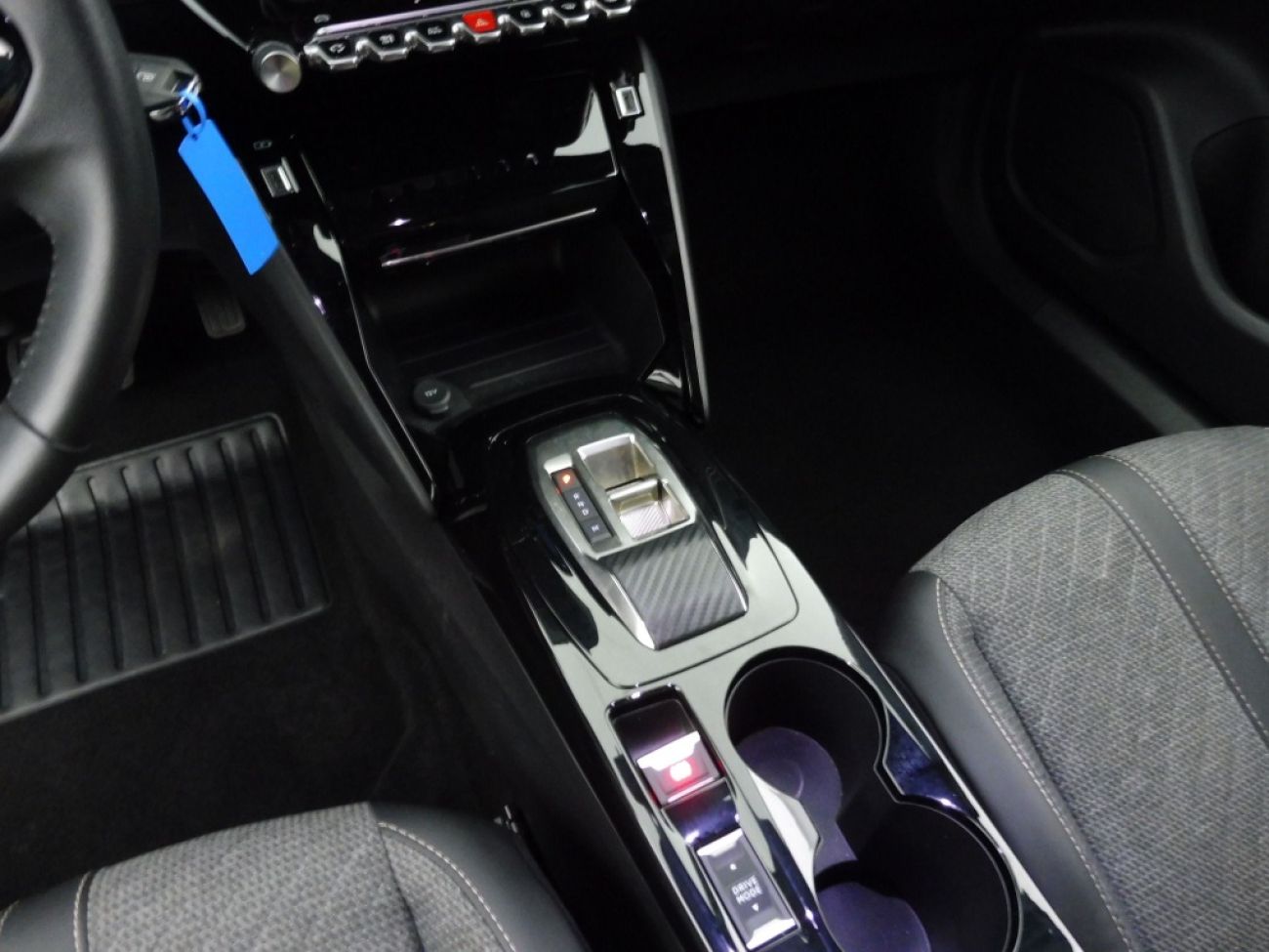 Mandataire PEUGEOT 2008 1.2 PURETECH 130CH S&S ALLURE EAT8